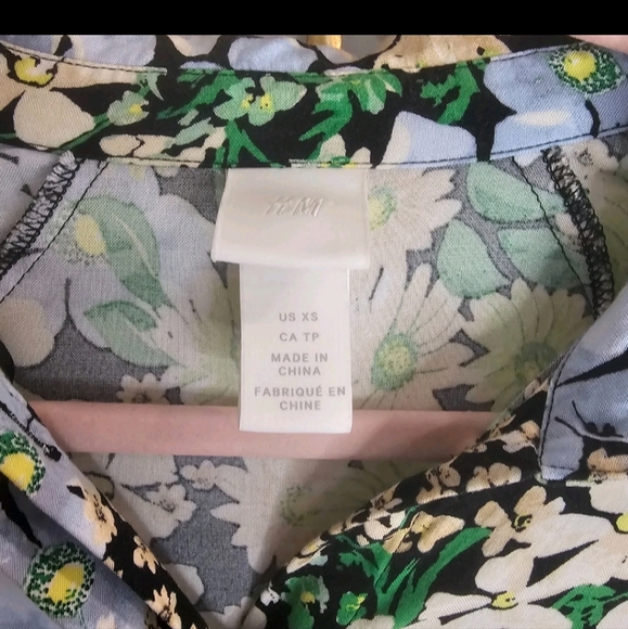H&M Floral Button Up Long Sleeve Dress - Green, Black, White XS - Picture 1 of 3